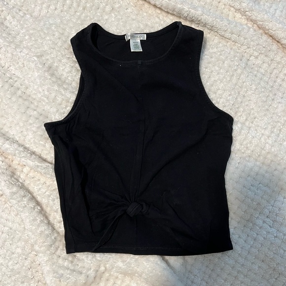 Black Crop Top w/ knot - Picture 2 of 4